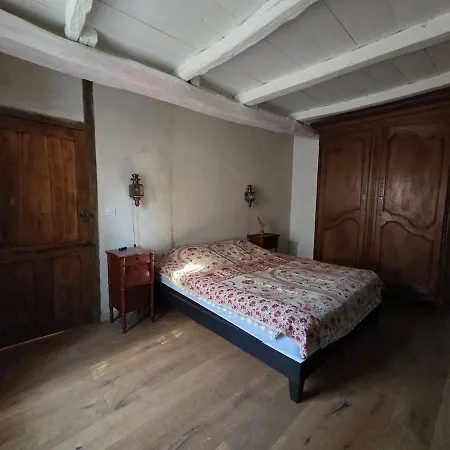 Casa de Férias Le Des Communs Nouaillé-Maupertuis