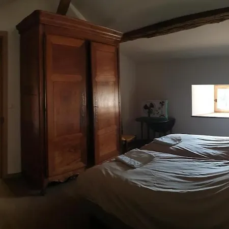 Casa de Férias Le Des Communs Nouaillé-Maupertuis